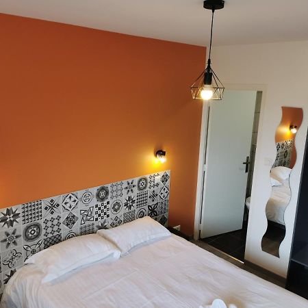 Logis Hotel- Restaurant La Haie Des Vignes Seminaires Et Evenementiel Allain Екстериор снимка