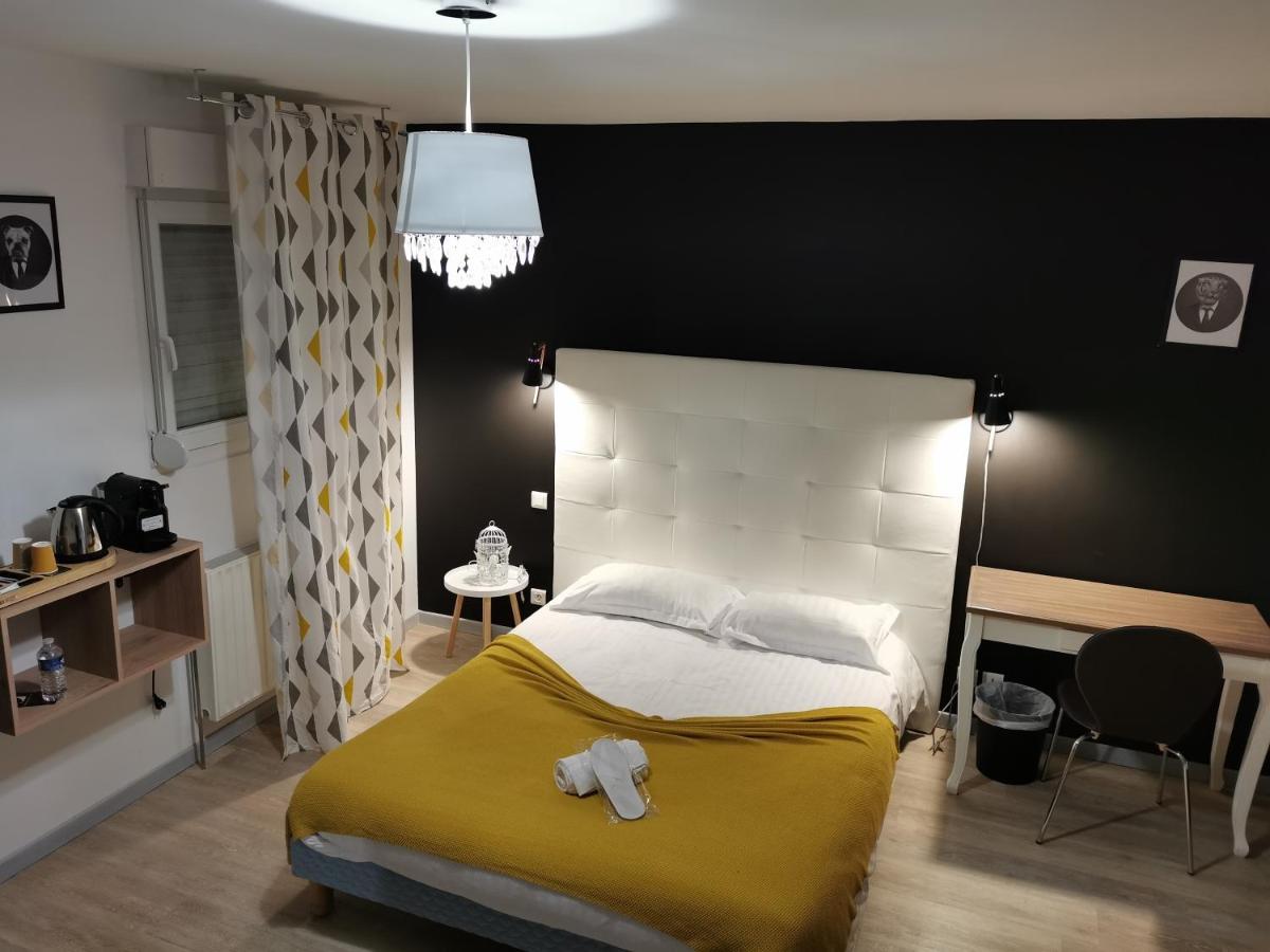 Logis Hotel- Restaurant La Haie Des Vignes Seminaires Et Evenementiel Allain Екстериор снимка