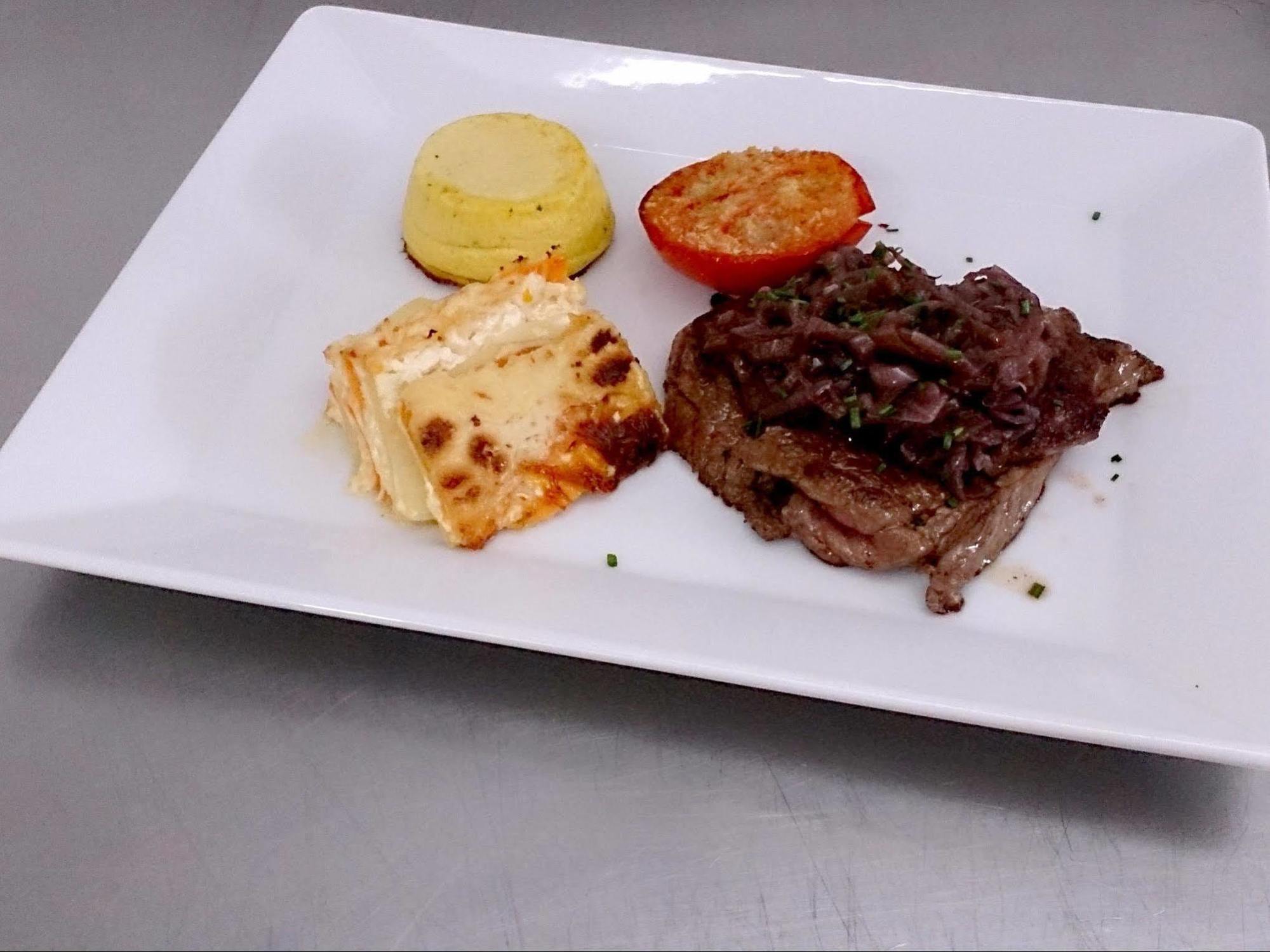 Logis Hotel- Restaurant La Haie Des Vignes Seminaires Et Evenementiel Allain Екстериор снимка