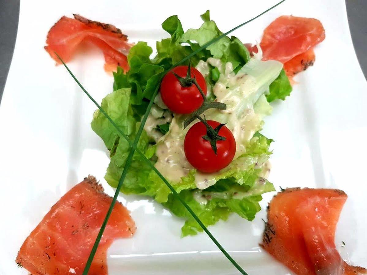 Logis Hotel- Restaurant La Haie Des Vignes Seminaires Et Evenementiel Allain Екстериор снимка
